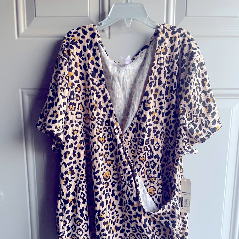 Leopard top